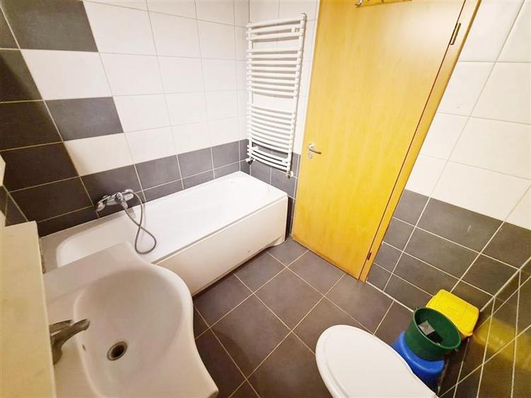 Apartament 3 camere, parcare proprie,  Avantgarden 1 - 10