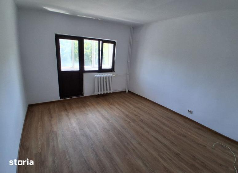 1 camera Frumoasa Bd. Poitiers 44 mp et.2 bloc 1990 Cod:162625 - 5