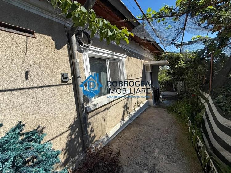Casă cu 4 camere cu Teren 344 Mp în Păcii