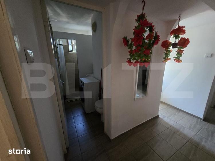 Apartament cu 3 camere semidecomandat în Central