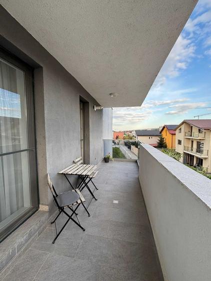 Apartament cu 2 camere decomandat, mobilat în Titan