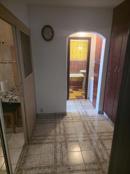 Apartament cu 2 camere decomandat în Galata
