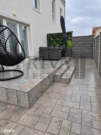 Duplex cu 4 camere cu Canalizare în Moșnița Nouă