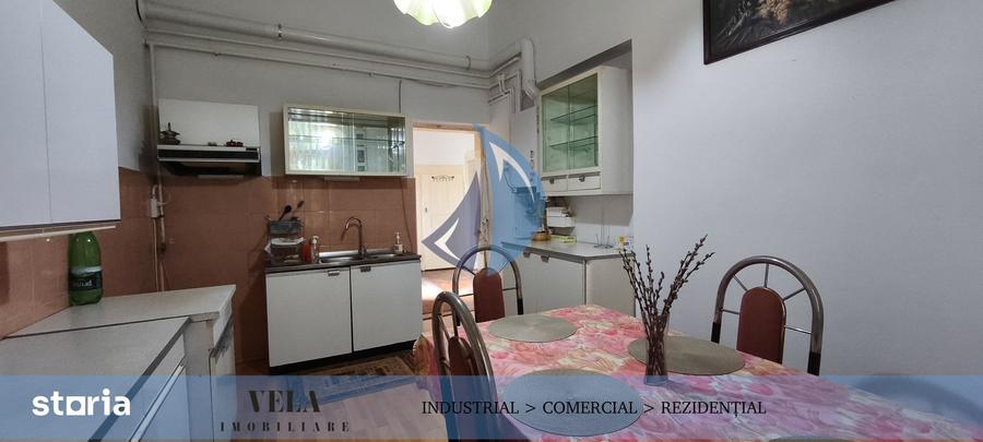 Casă cu 3 camere cu Teren 260 Mp în Semicentral