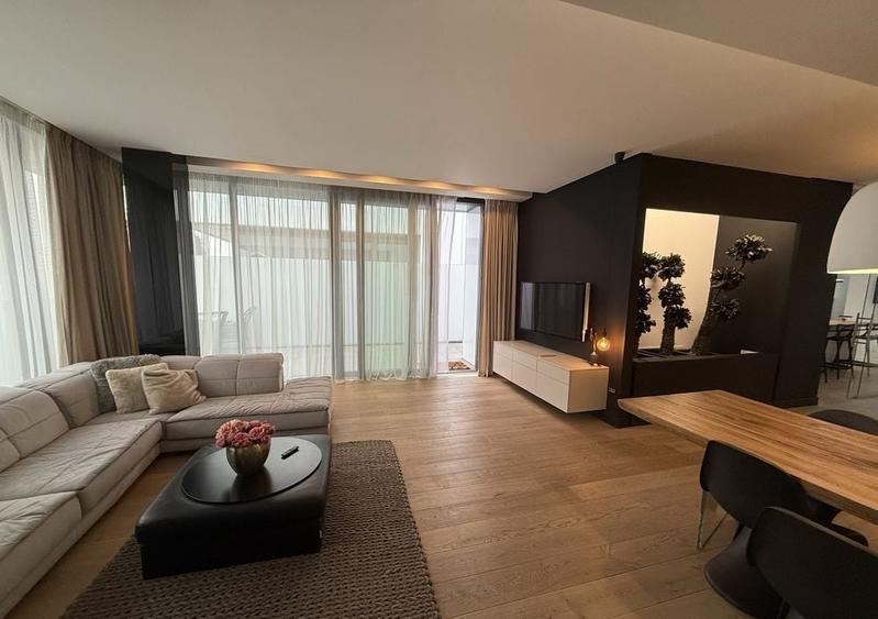 Apartament cu 4 camere decomandat, mobilat în Herăstrău — fotografia 1