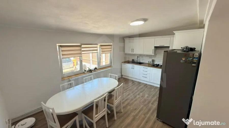 Casă cu 4 camere cu Teren 562 Mp în Brestei