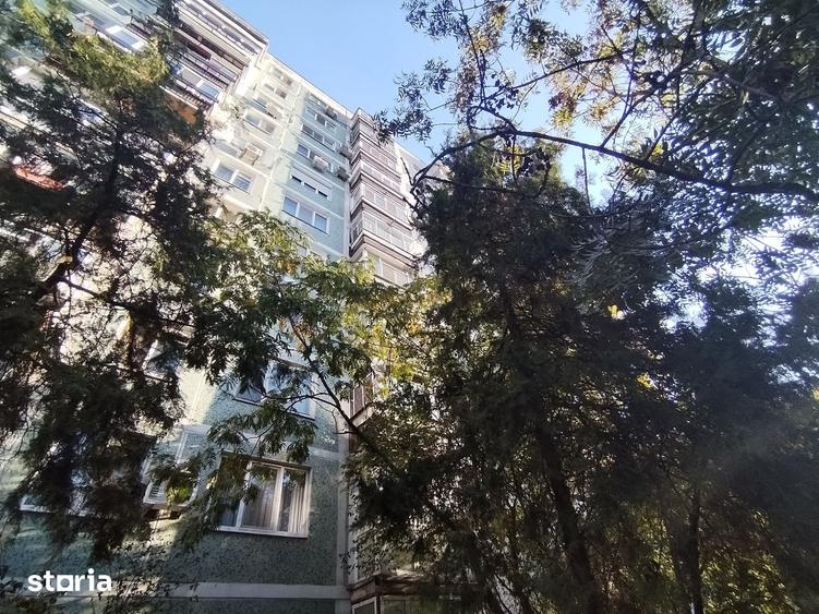 Apartament cu 2 camere decomandat în Vitan