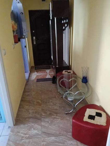 Apartament cu 4 camere nedecomandat în Central