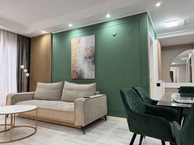 Apartament cu 3 camere decomandat în Tunari