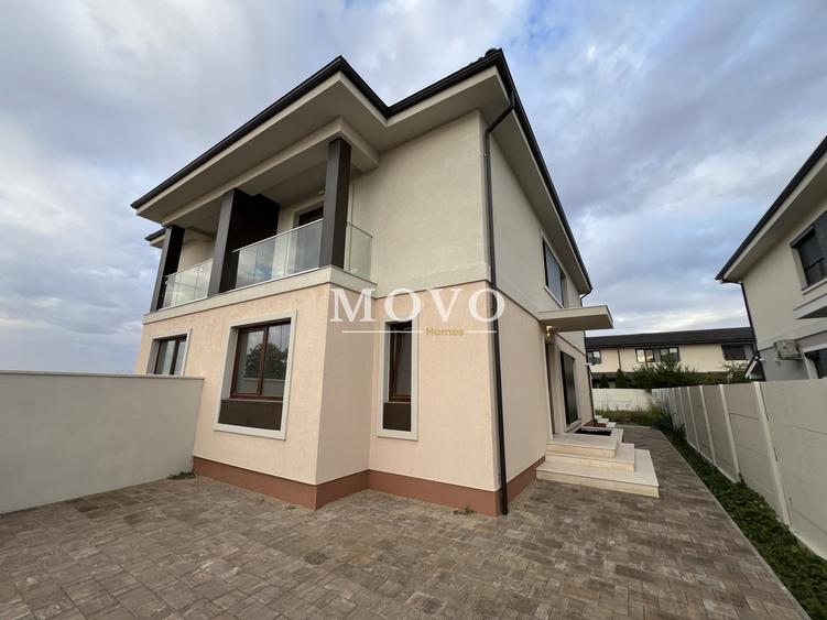 Duplex cu 5 camere cu Canalizare în Chișoda