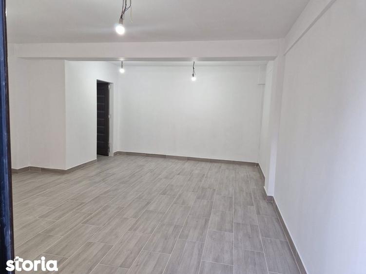 Spațiu comercial, de 176 mp, în Bârnova