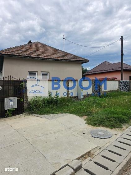Casă cu 3 camere cu Teren 1700 Mp în Central