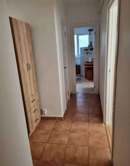 Apartament cu 2 camere decomandat, mobilat în Piața Unirii