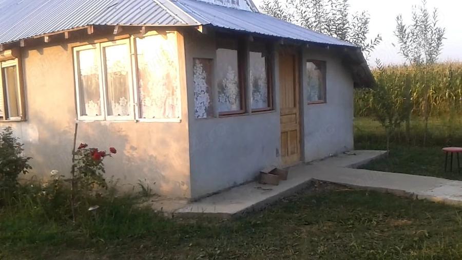 Casă cu 1 camere cu Teren 1400 Mp în Exterior Vest