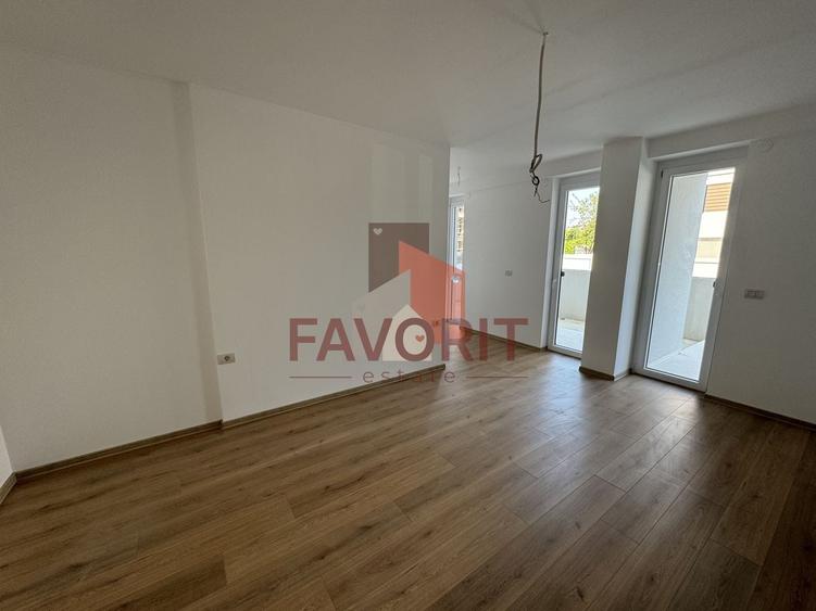 Apartament cu 3 camere decomandat în Aradului