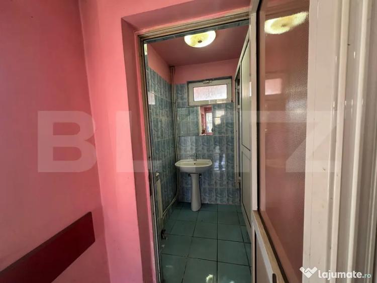 Spațiu comercial, de 85 mp, în Central