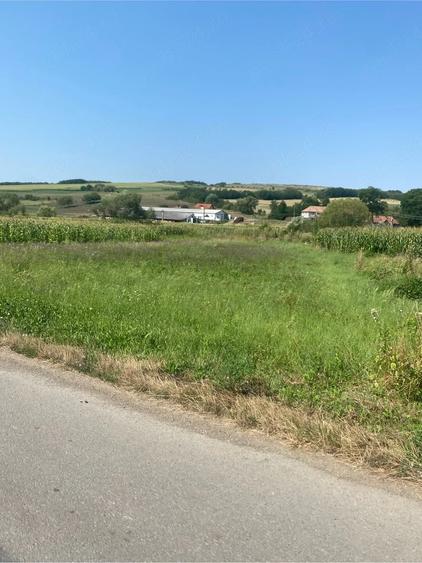 Teren de 1400 mp, în Poarta
