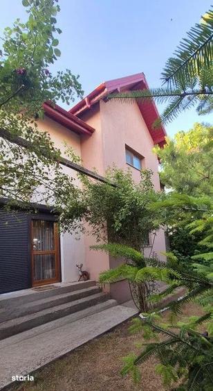 Casă cu 4 camere cu Teren 300 Mp în Agigea