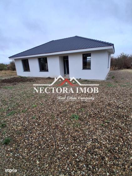 Casă cu 4 camere în Paleu