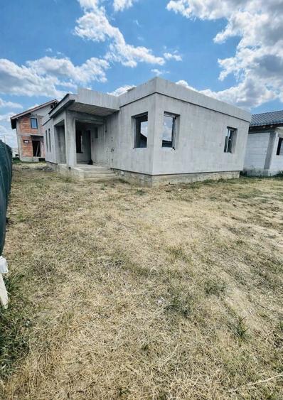 Casă individuală cu 3 camere cu Canalizare în Cihei
