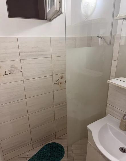 Apartament cu 2 camere semidecomandat, mobilat în Dristor