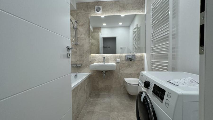 Apartament cu 2 camere decomandat în Sisești