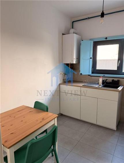 Apartament cu 2 camere decomandat în Borhanci