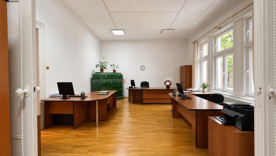 Apartament cu 3 camere în Centrul Istoric
