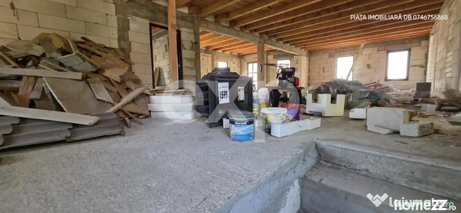 Casă cu 3 camere cu Teren 1000 Mp în Răzvad