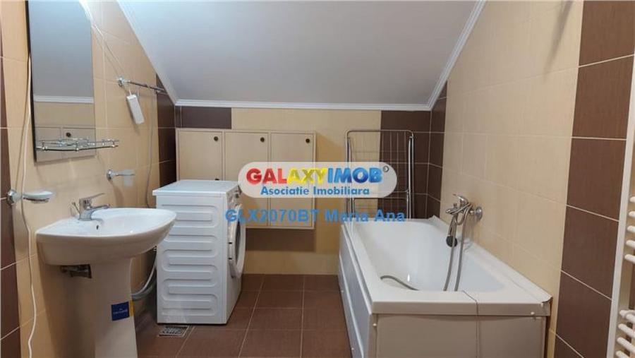 Casă cu 14 camere cu Teren 480 Mp în Central