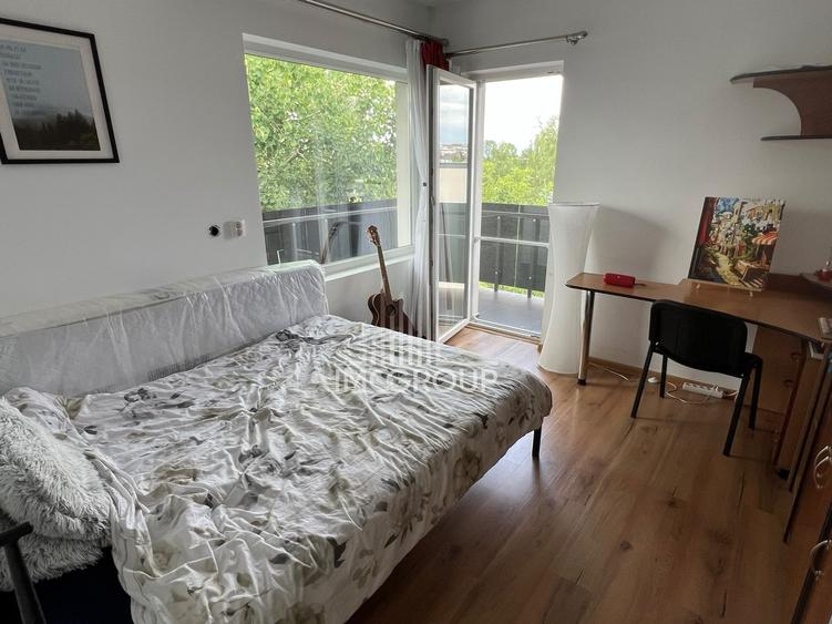 Apartament cu 3 camere decomandat, mobilat în Zorilor