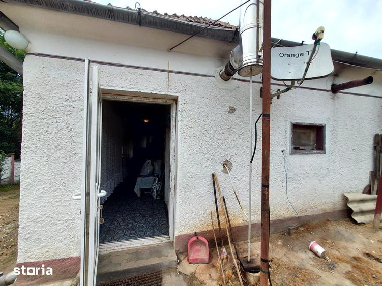 Casă cu 2 camere cu Teren 7000 Mp în Certeju de Sus