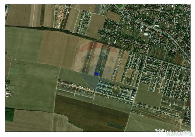 Teren de 447 mp, în Sânmartin
