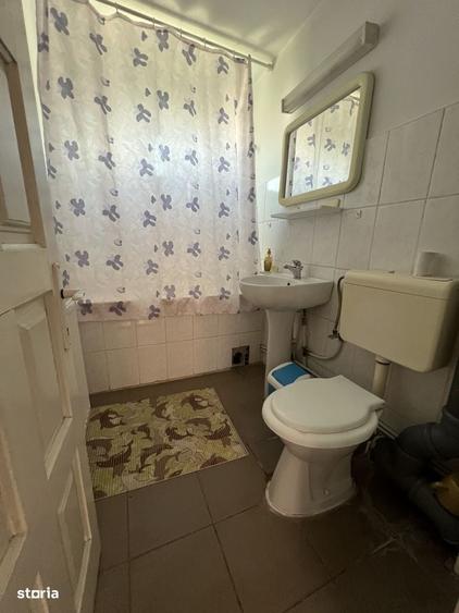 Casă cu 4 camere în Corbșori