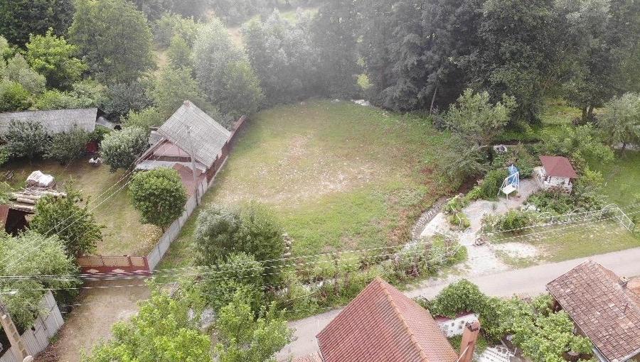 Teren Construcții intravilan de 608 mp, în Râu de Mori