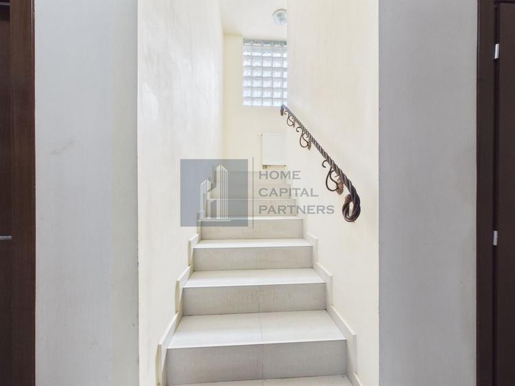 Duplex cu 6 camere cu Canalizare în Tunari