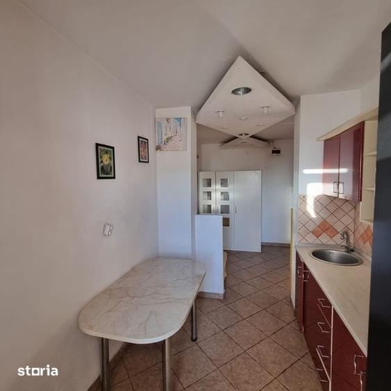 Apartament cu 2 camere decomandat în Democrației