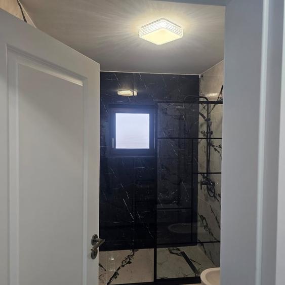 Casă individuală cu 6 camere cu Teren 412 Mp în Malu Mare