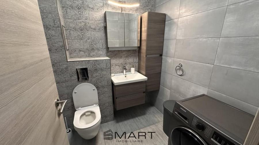 Apartament cu 3 camere decomandat în Central — fotografia 3
