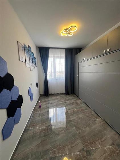Apartament cu 3 camere nedecomandat în Iosia