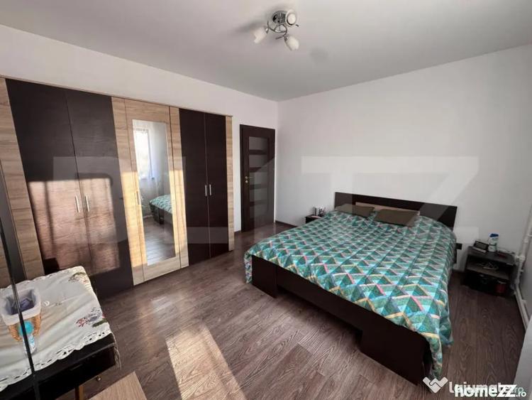 Casă cu 5 camere cu Teren 600 Mp în Răcari