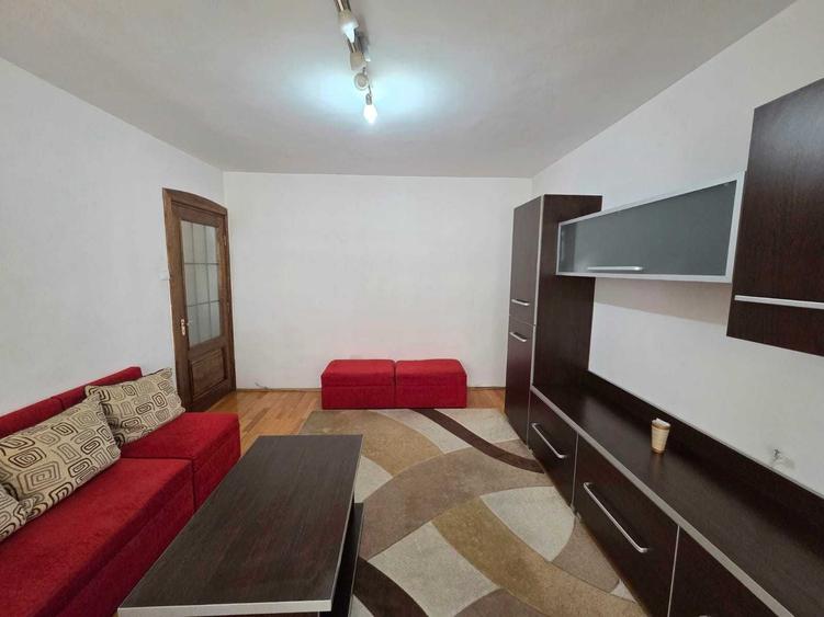 Apartament cu 3 camere decomandat în Mărăști