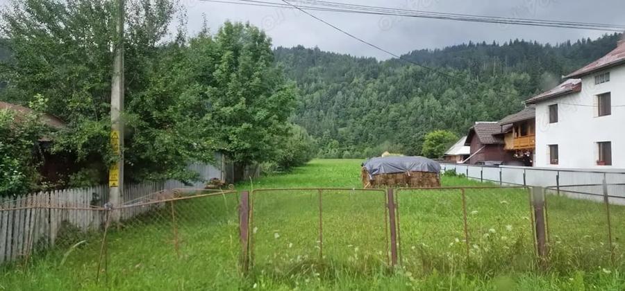 Teren de 5280 mp, în Vama