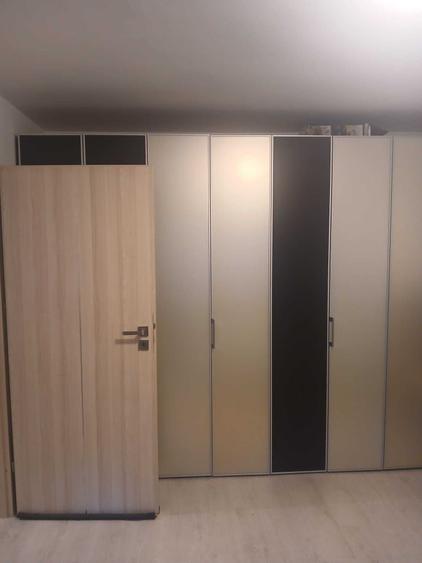 Apartament cu 3 camere decomandat în Micro 15