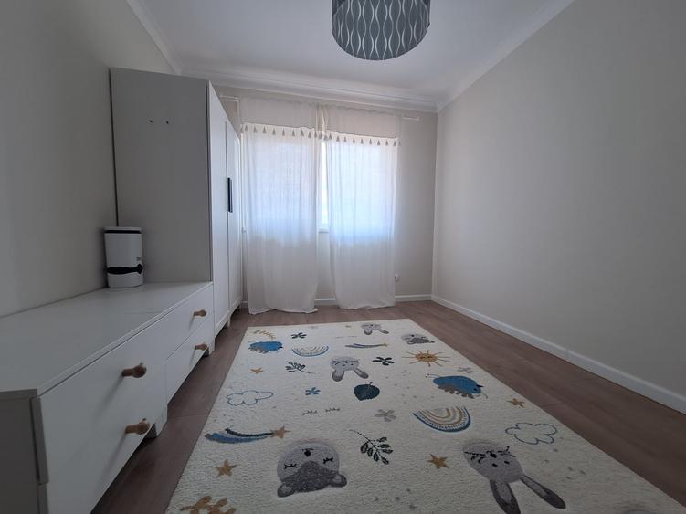Duplex cu 4 camere cu Canalizare în Dumbrăvița