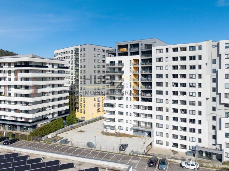 Penthouse cu 6 camere decomandat în Răcădău