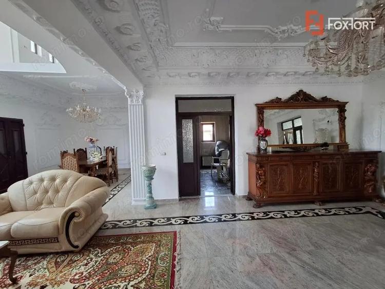 Casă cu 13 camere cu Teren 406 Mp în Recaș