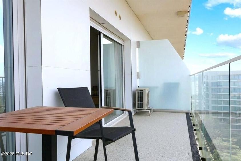 Apartament cu 2 camere semidecomandat, mobilat în Central