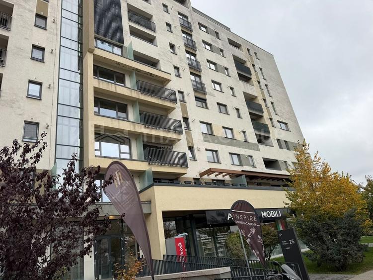 Apartament cu 2 camere decomandat, mobilat în Tractorul