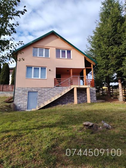 Casă cu 3 camere în Muntele Băișorii